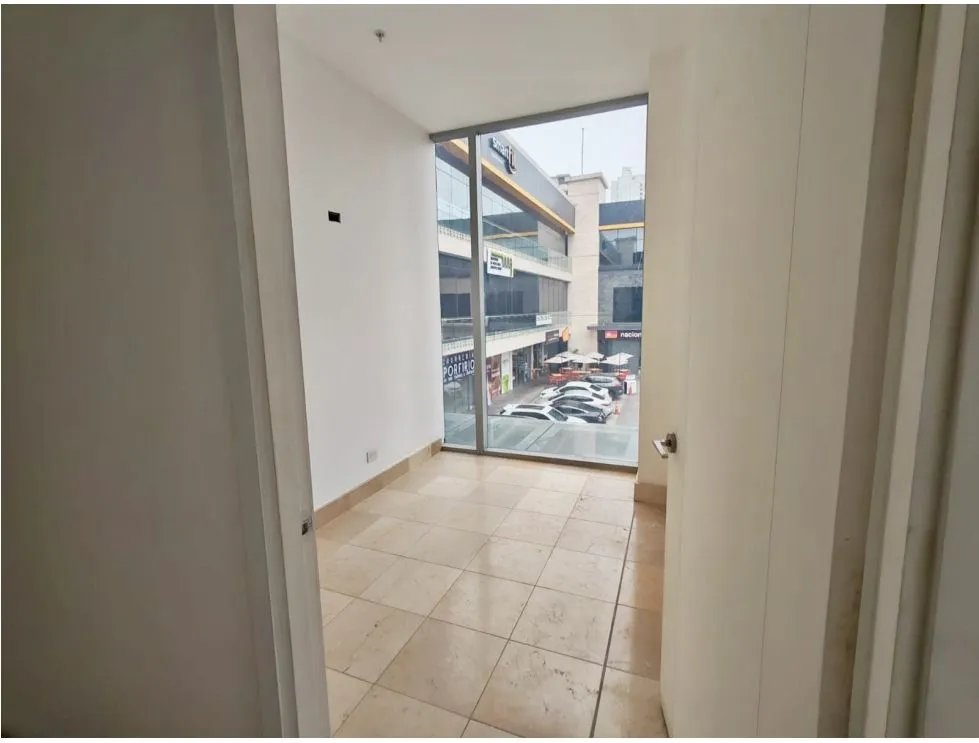 Commercial Space Rental at Plaza El Cangrejo. YP