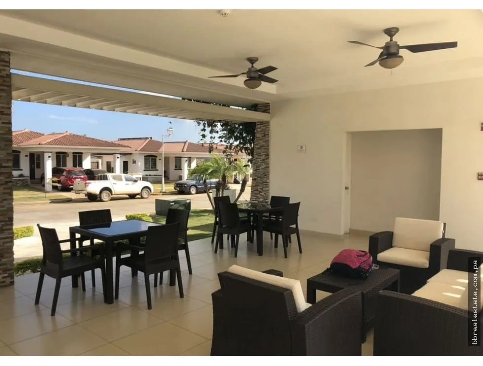 HOUSE RENTAL IN COSTA VERDE, SPRING HILLS