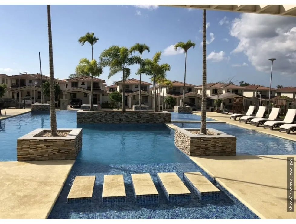 HOUSE RENTAL IN COSTA VERDE, SPRING HILLS