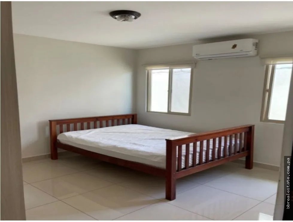 HOUSE RENTAL IN COSTA VERDE, SPRING HILLS