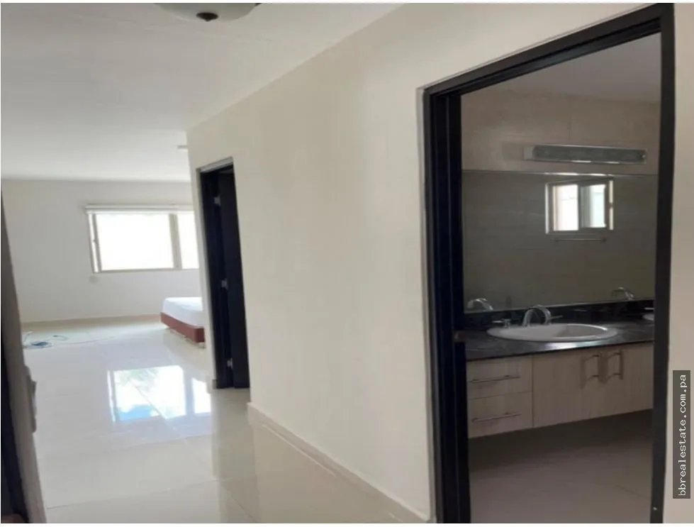 HOUSE RENTAL IN COSTA VERDE, SPRING HILLS