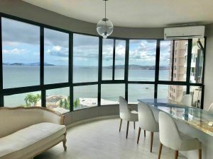 Apartamento à Venda