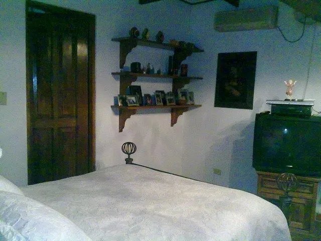 Casa para Alugar e à Venda em Antón