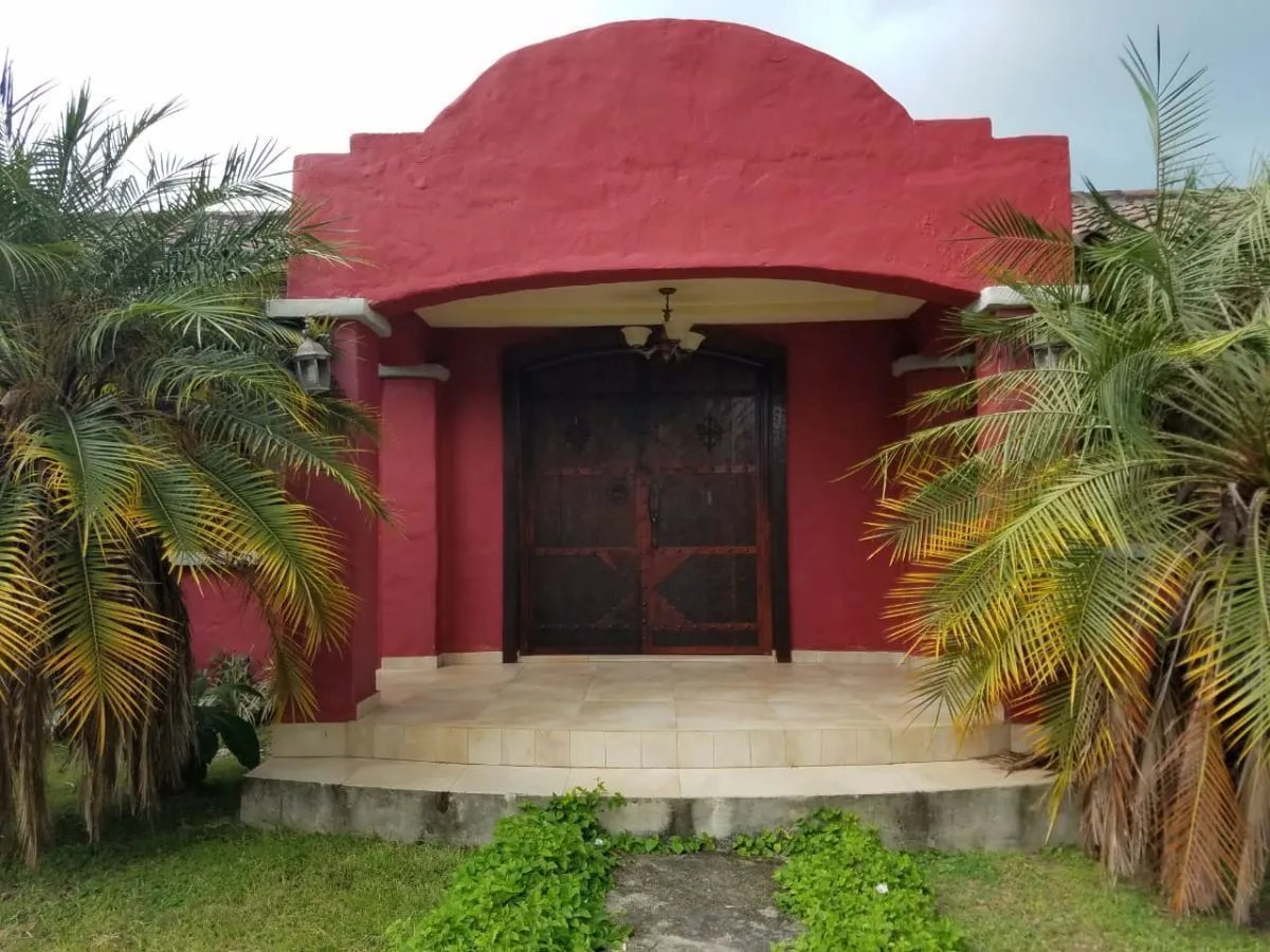 VENTA O ALQUILER DENTRO CLUB DE GOLF DE CORONADO