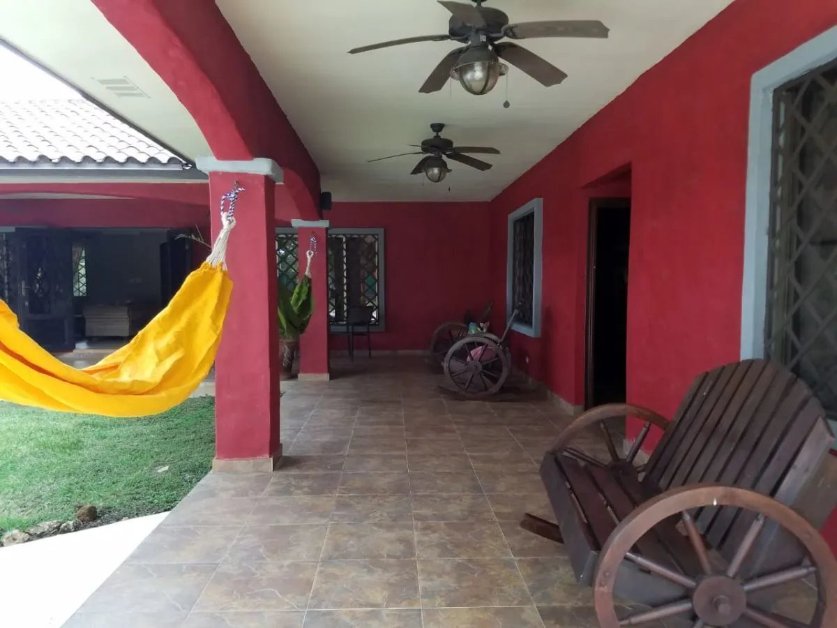 VENTA O ALQUILER DENTRO CLUB DE GOLF DE CORONADO