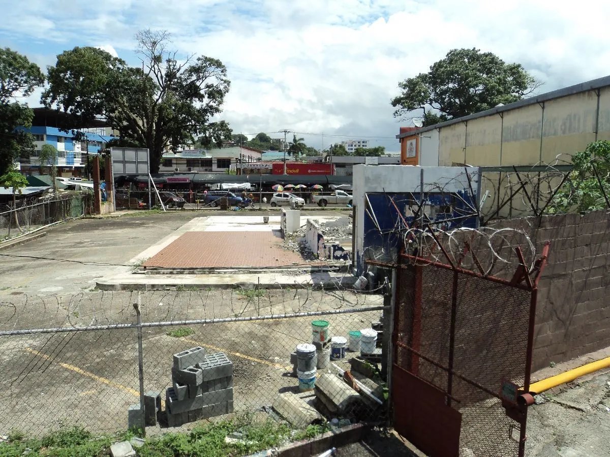 Building Lot for rent in Rio Abajo