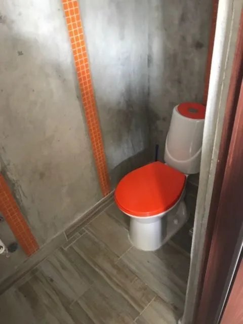 DIABLO CON 2 CASAS