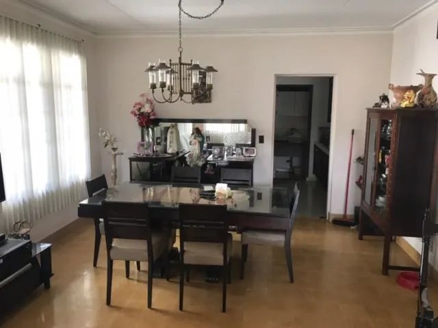 DIABLO CON 2 CASAS