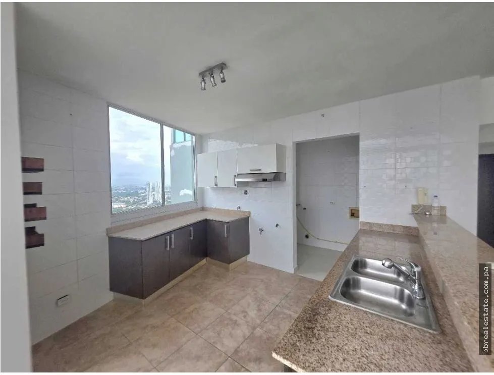 Apartment for Sale in PH Park Loft, San Francisco