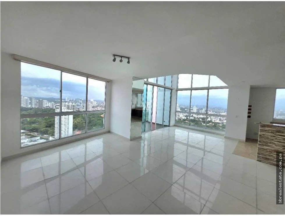 Apartment for Sale in PH Park Loft, San Francisco