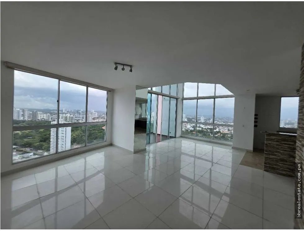 Apartment for Sale in PH Park Loft, San Francisco