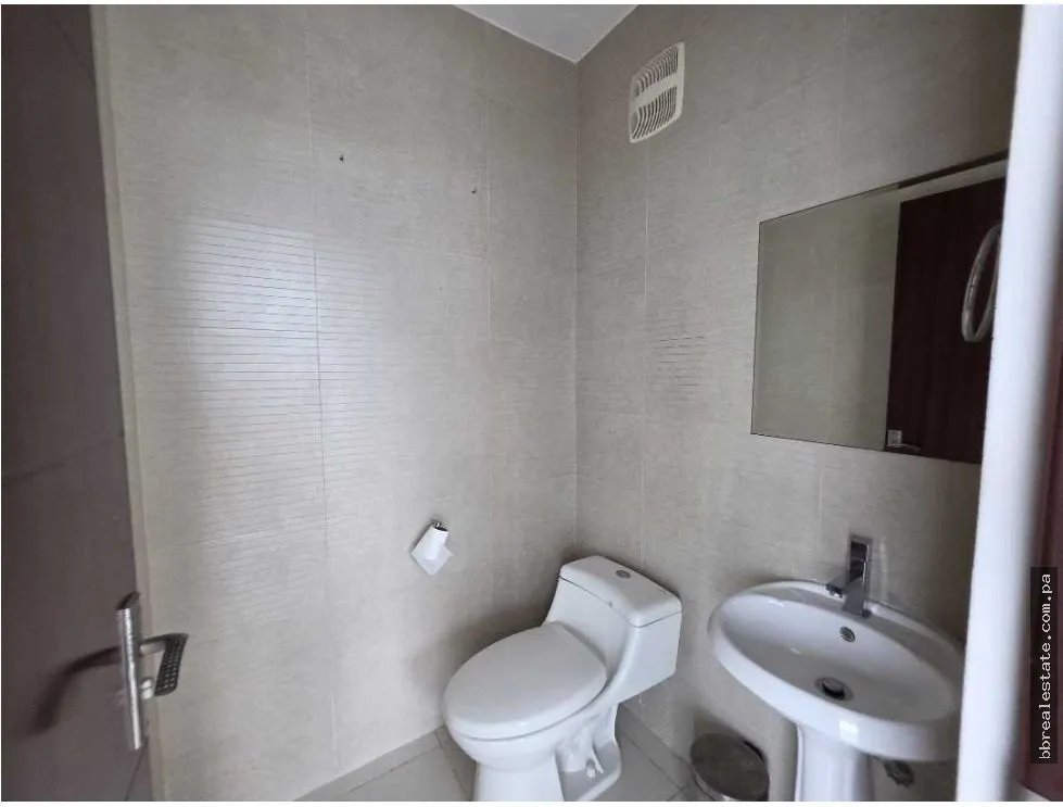 Apartment for Sale in PH Park Loft, San Francisco