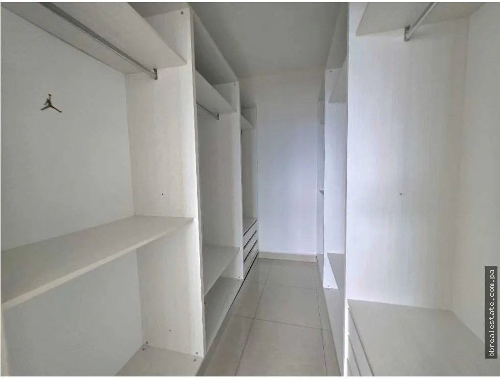 Alquiler de Apartamento PH Venezia Tower, El Carmen