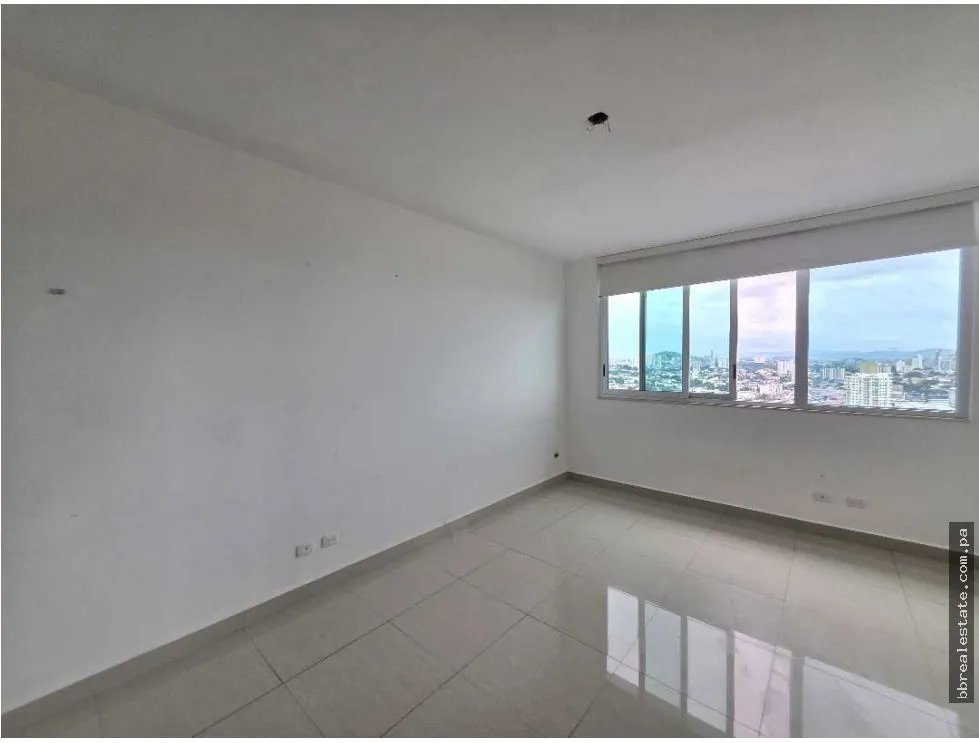 Alquiler de Apartamento PH Venezia Tower, El Carmen