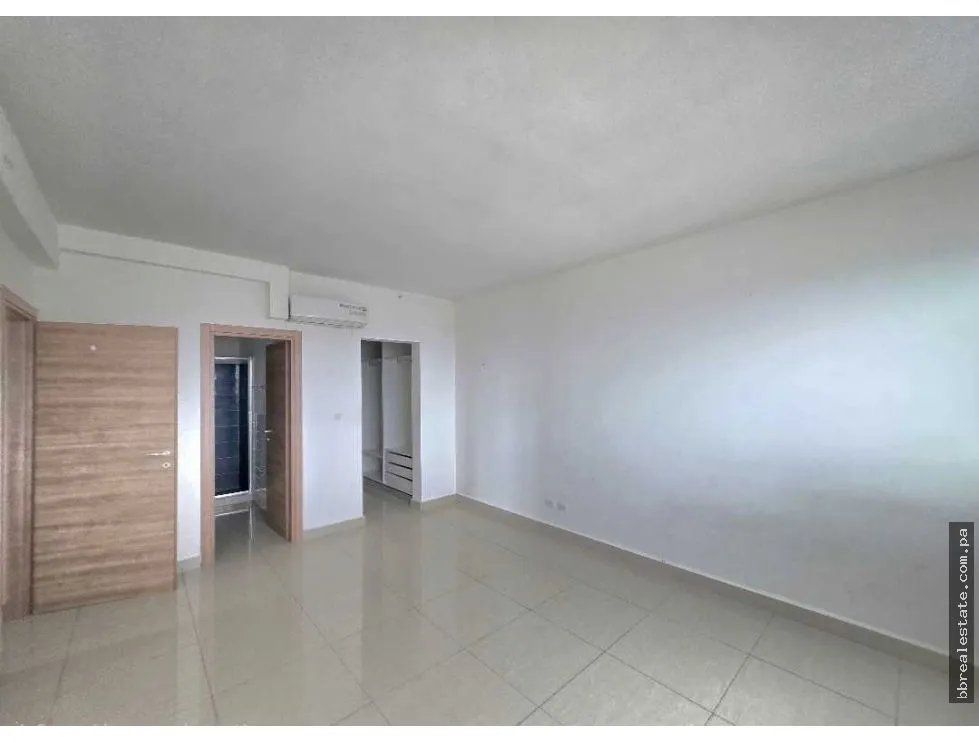 Alquiler de Apartamento PH Venezia Tower, El Carmen