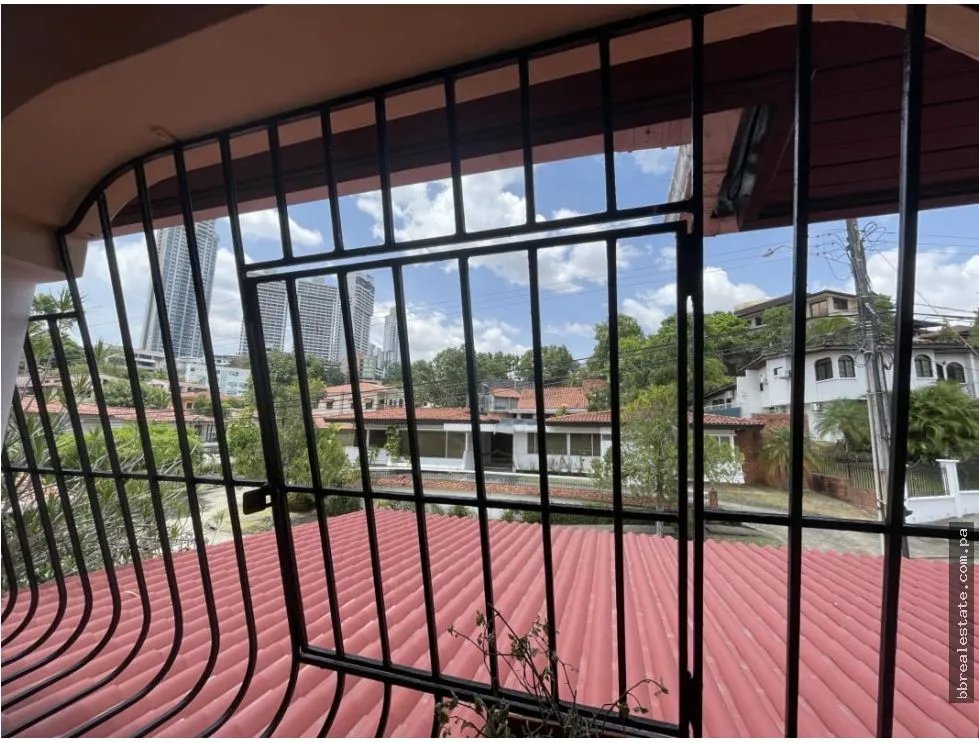 Casa à Venda em La Alameda
