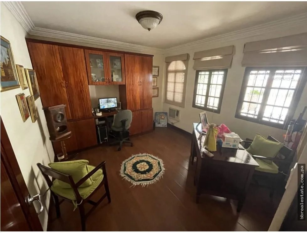 Casa à Venda em La Alameda