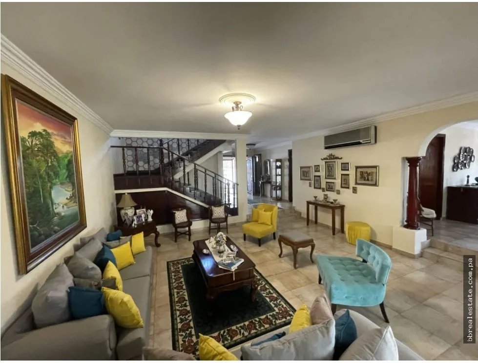 Casa à Venda em La Alameda