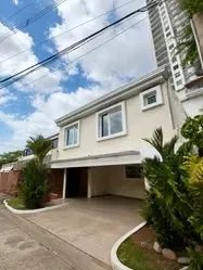 Altos del Golf, San Francisco – House for Sale