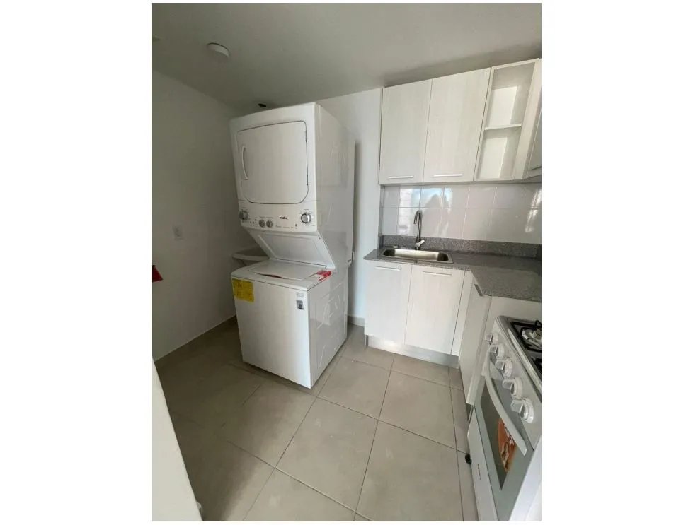 Alquiler de apartamento amoblado en PH Alai, Vía España. MY