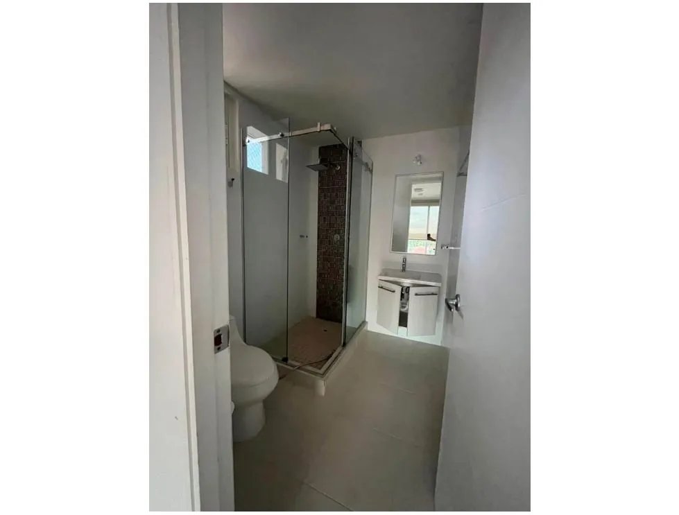 Alquiler de apartamento en PH Torres de Versalles I. MY