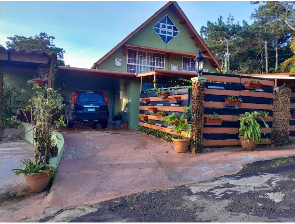 House for Sale in Altos de Cerro Azul, Panama
