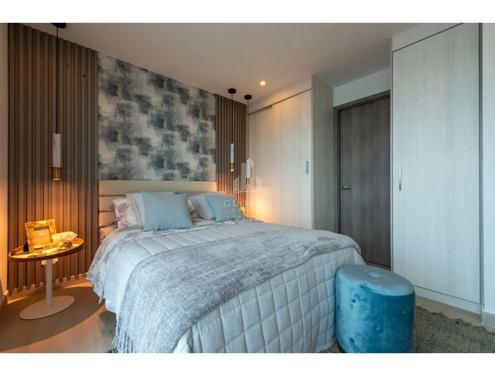 Urban Penthouse for Sale Edison Gardens Edison Park