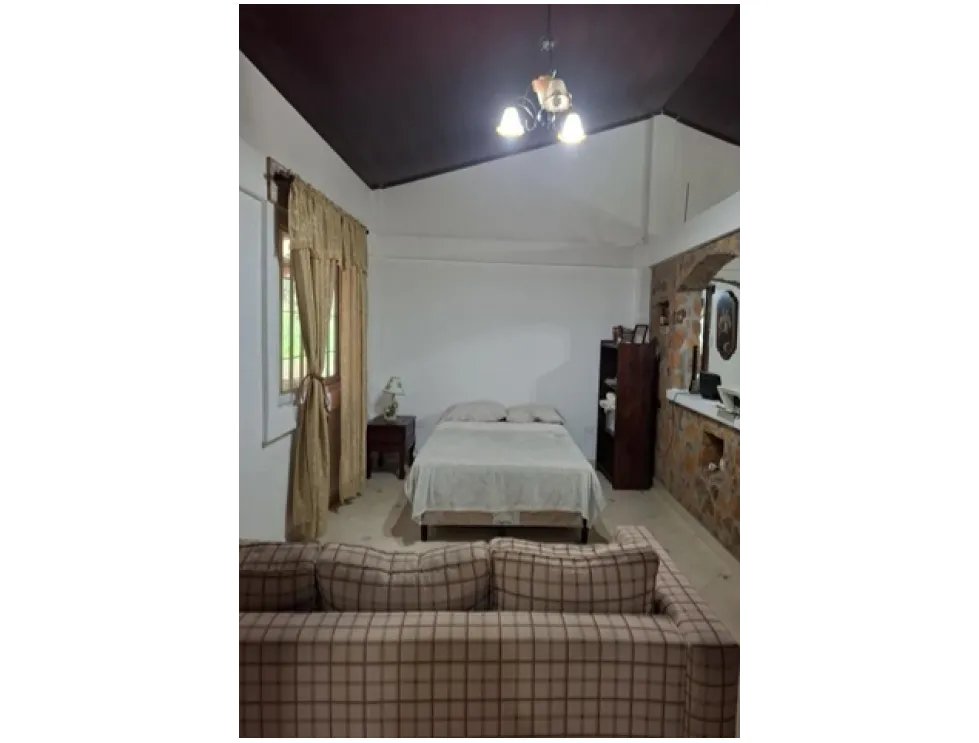 Venta de casa en Altos de Cerro Azul. MY