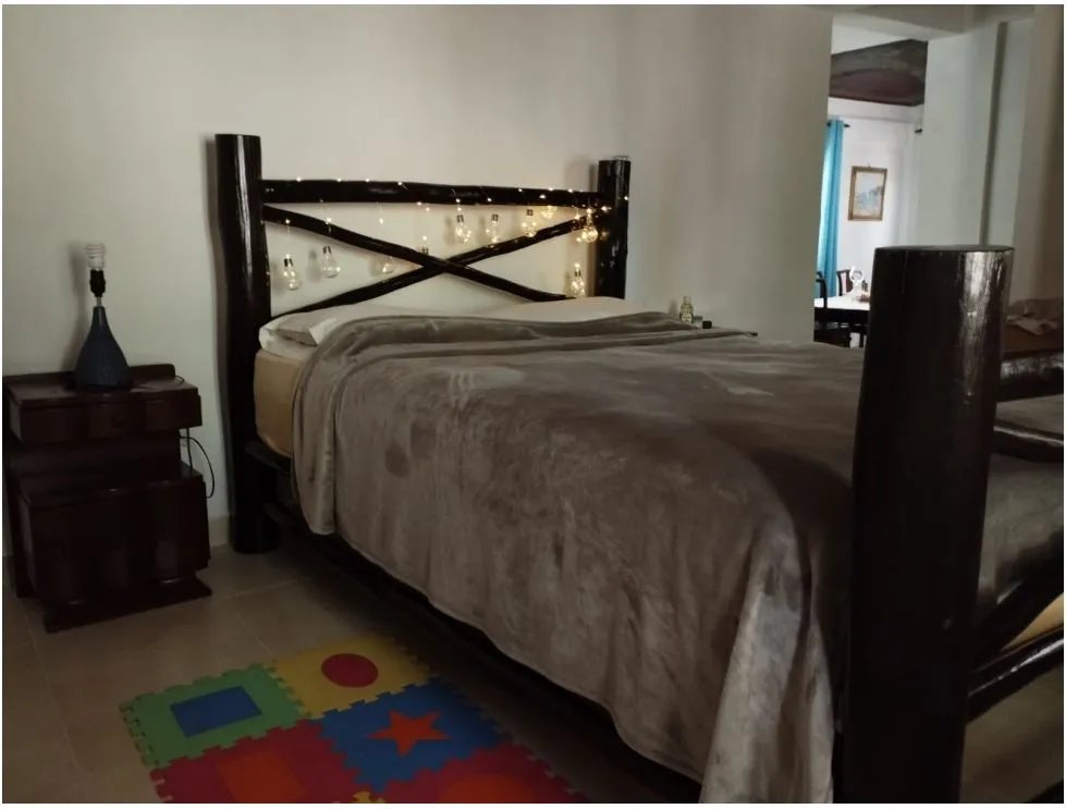 Venta de casa en Altos de Cerro Azul. MY