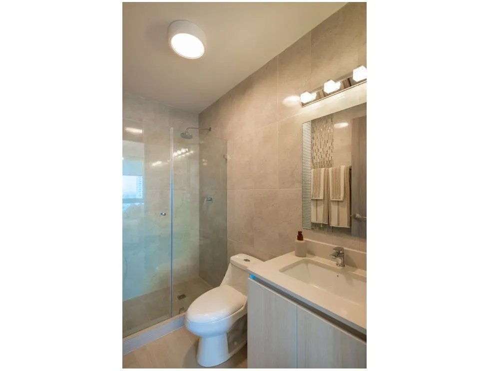 Petit Penthouse en Venta en Edison Park, Proyecto Edison Gardens