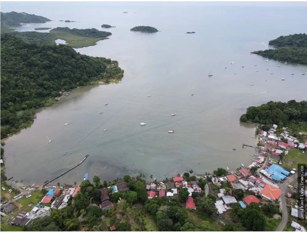 Land Sale in Costa Arriba de Colón