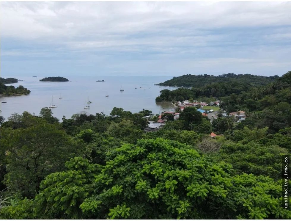 Land Sale in Costa Arriba de Colón