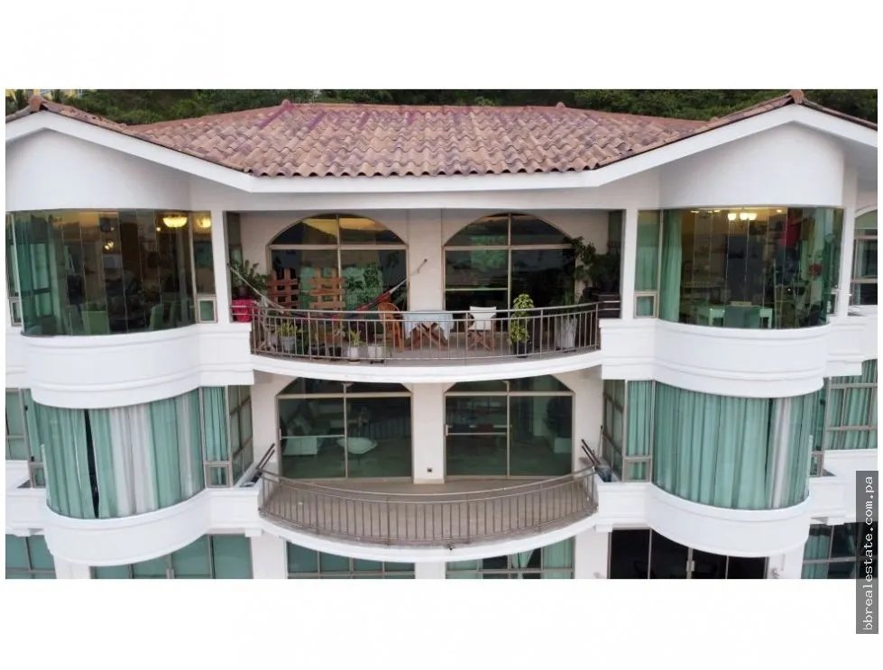 Luxury Penthouse for Sale in Amador Causeway, Panama