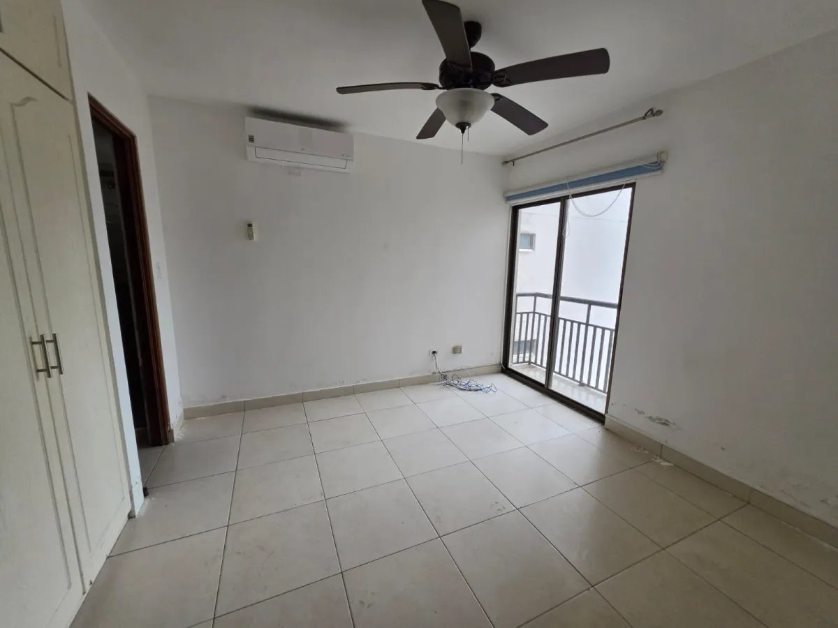 Venta de Apartamento en PH Long Beach, Coco del Mar