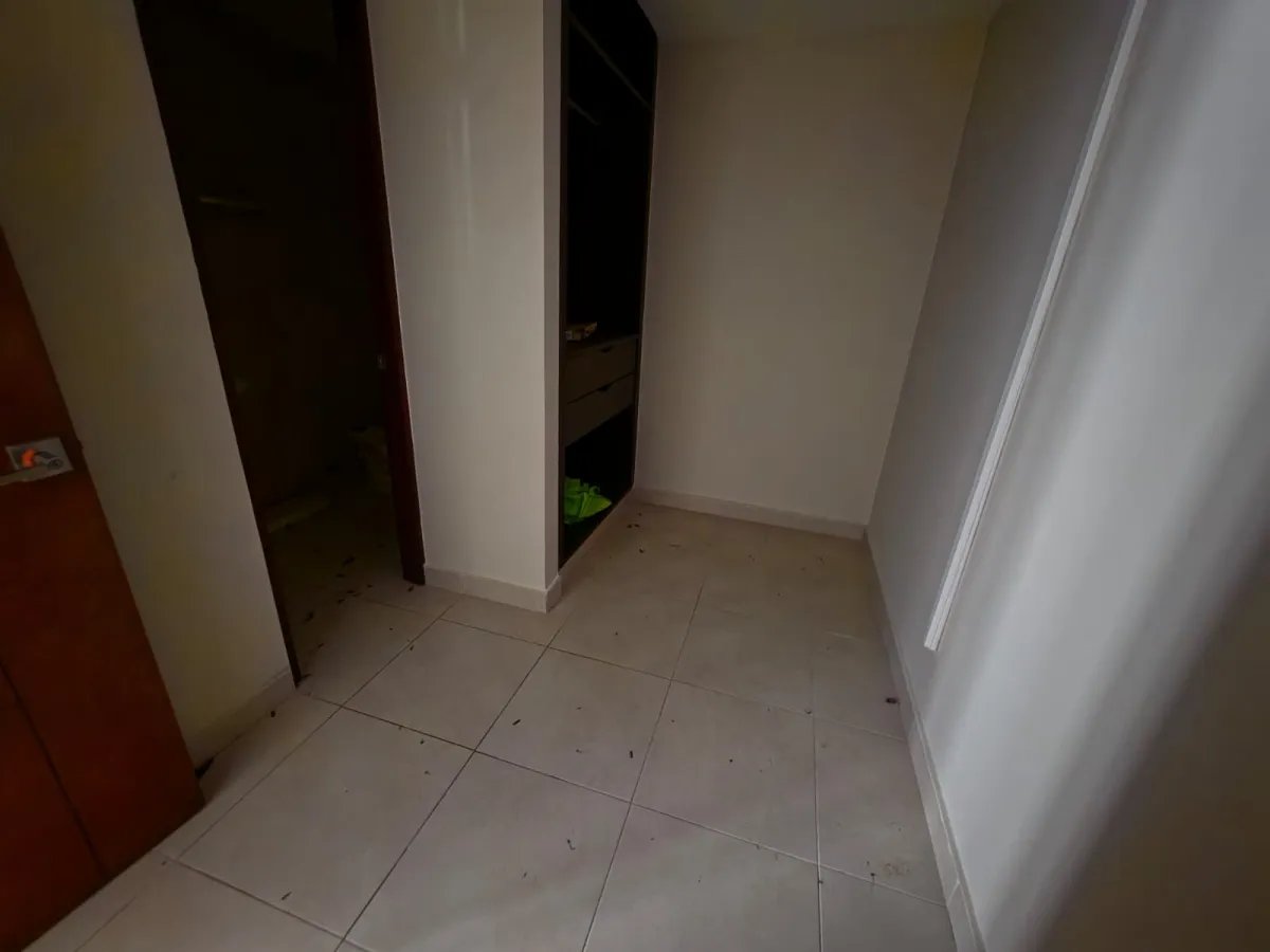 Apartamento à Venda em Clayton