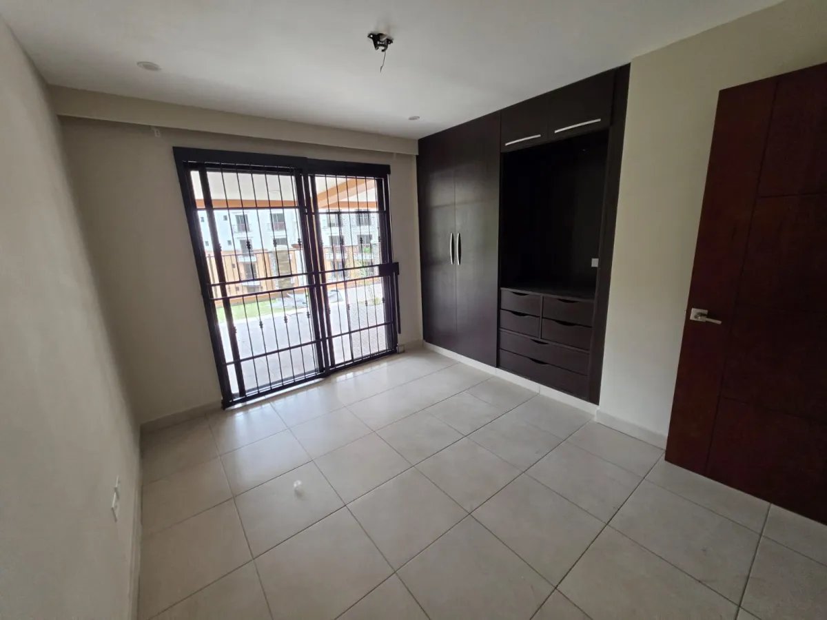 Apartamento à Venda em Clayton