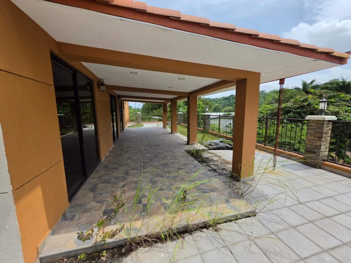 Apartamento à Venda em Clayton