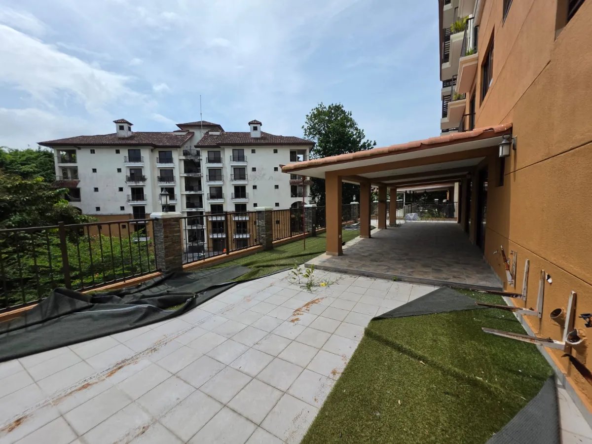 Apartamento à Venda em Clayton