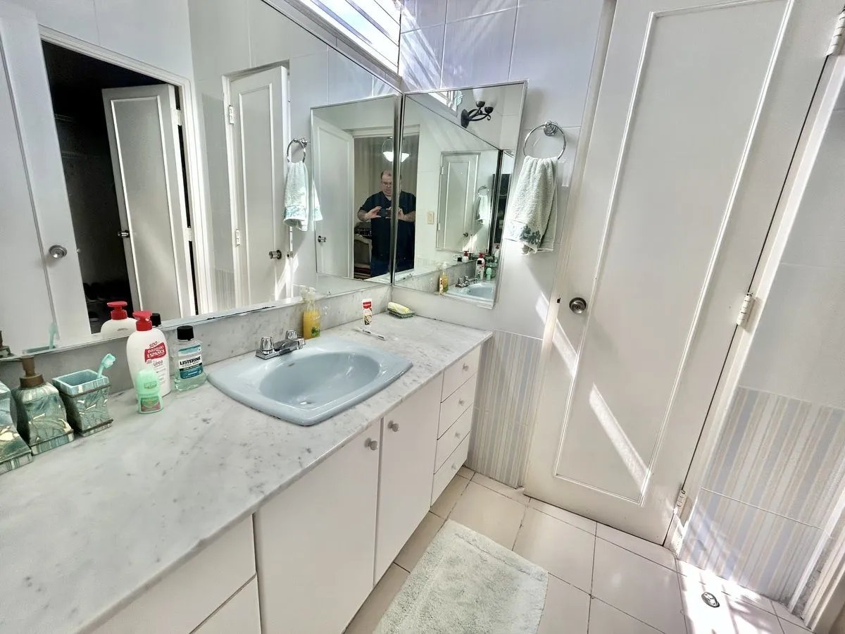 Venta piso completo Regent en Paitilla