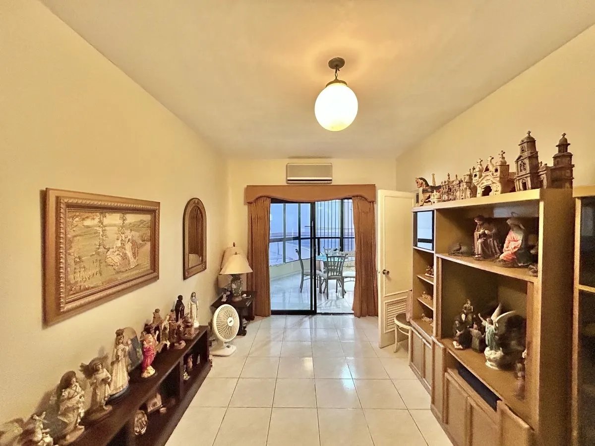 Venta piso completo Regent en Paitilla