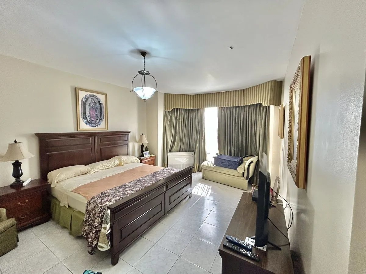 Venta piso completo Regent en Paitilla