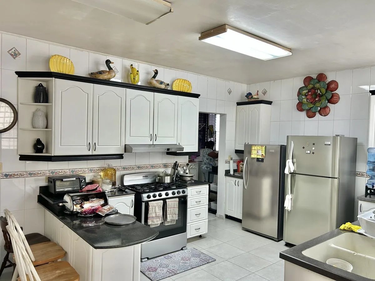 Venta piso completo Regent en Paitilla