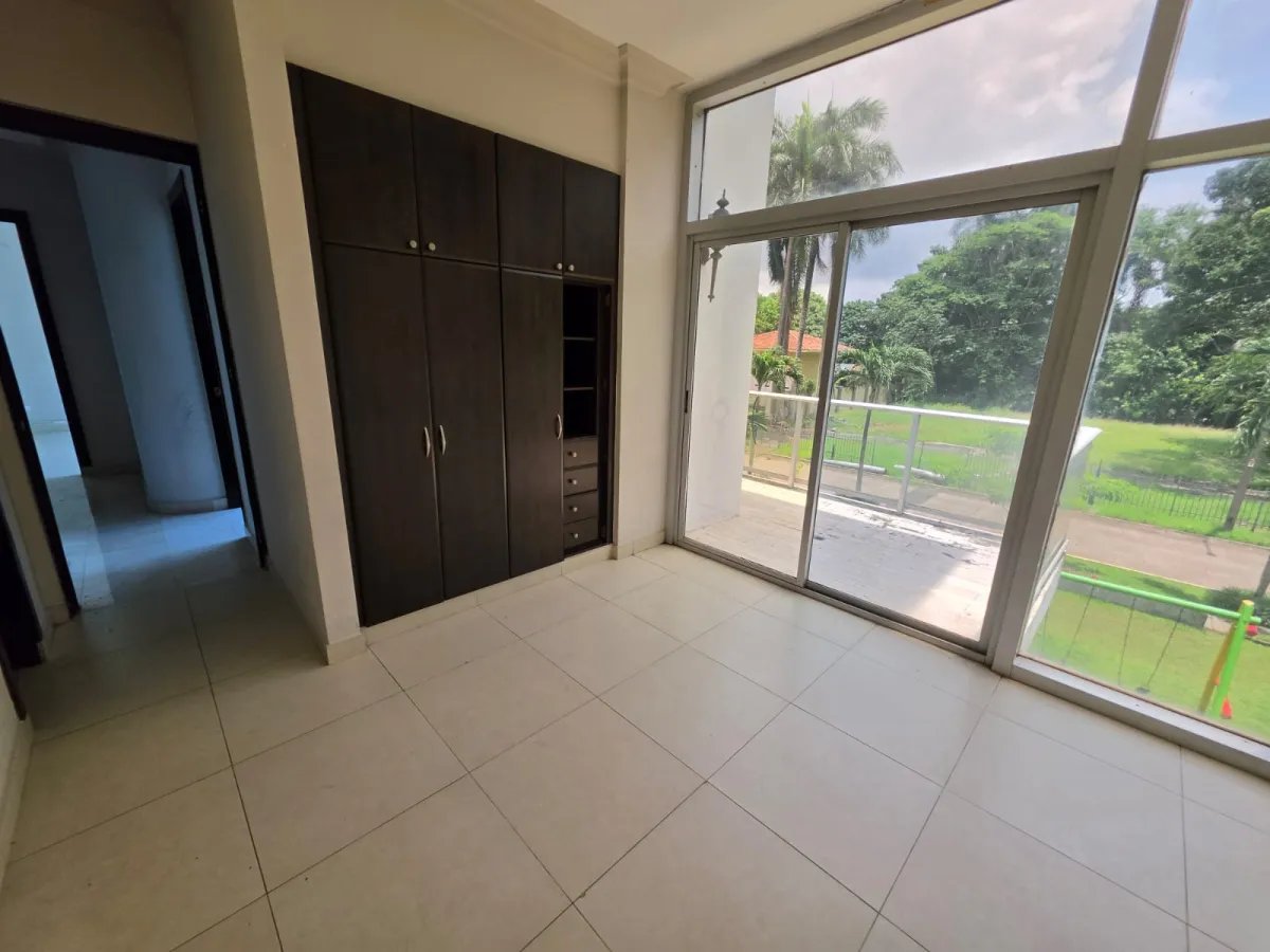 Venta de Apartamento  en PH The Bridge, Amador