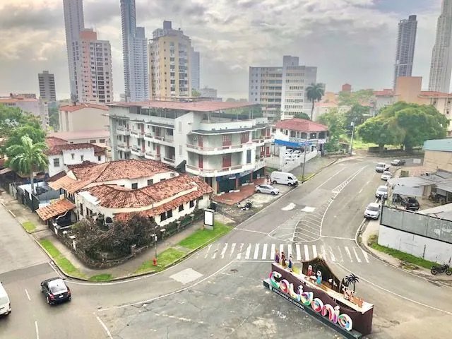 EDIFICIO MAS CASA PARA INVERSION O DESARROLLO