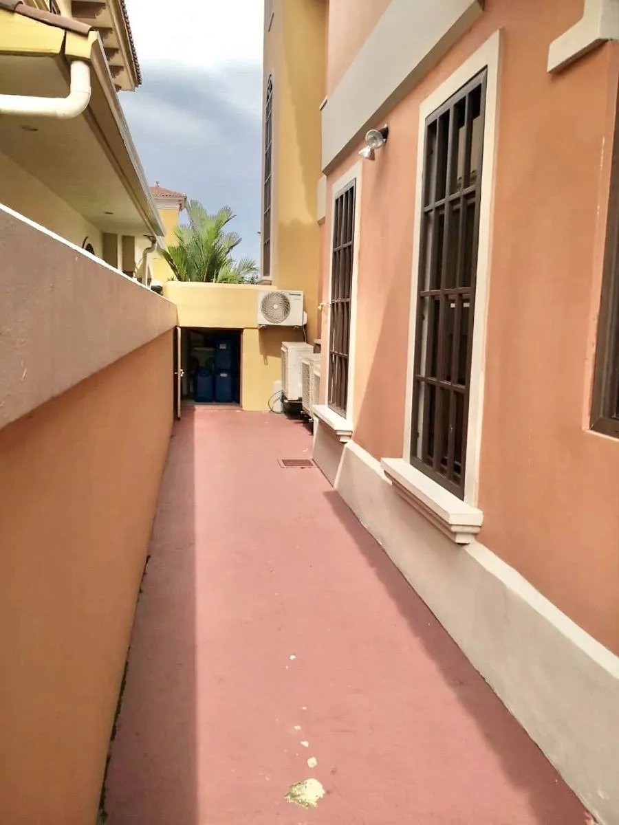 Casa à Venda em Costa Sur