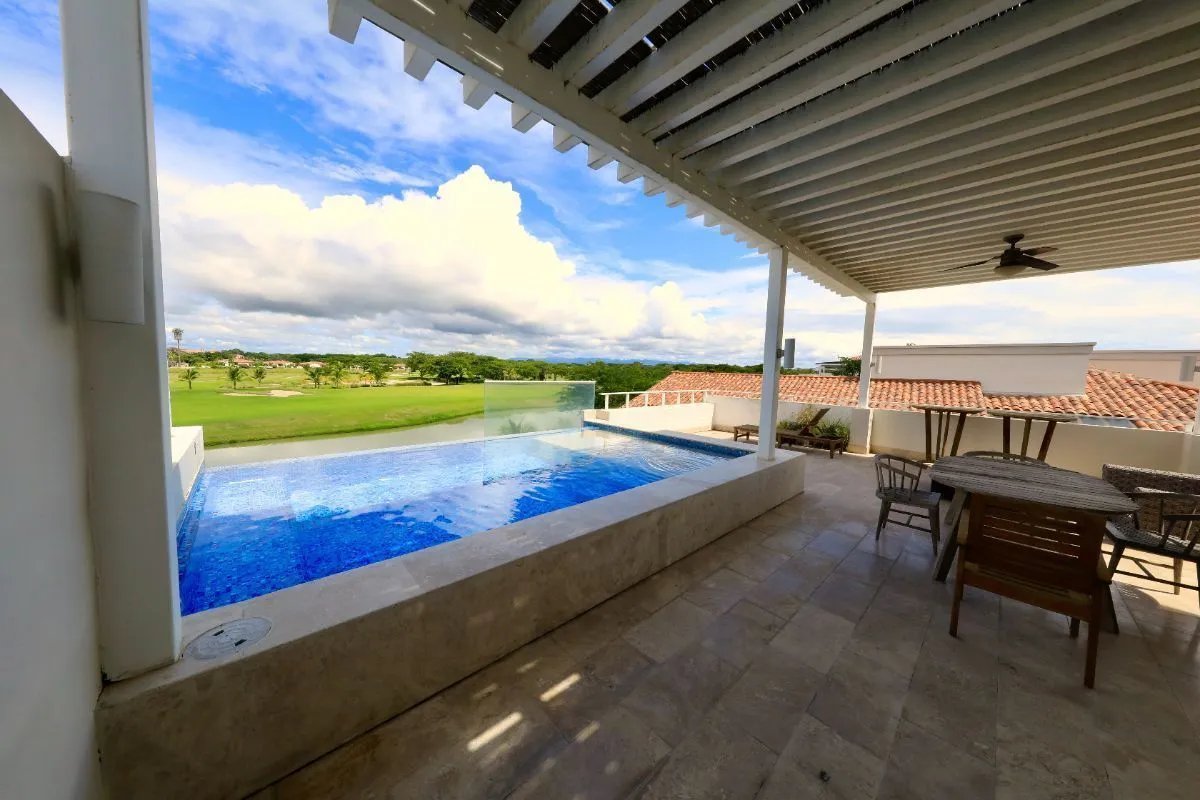 VENTA VILLA EN OCEAN LAKES BUENAVENTURA