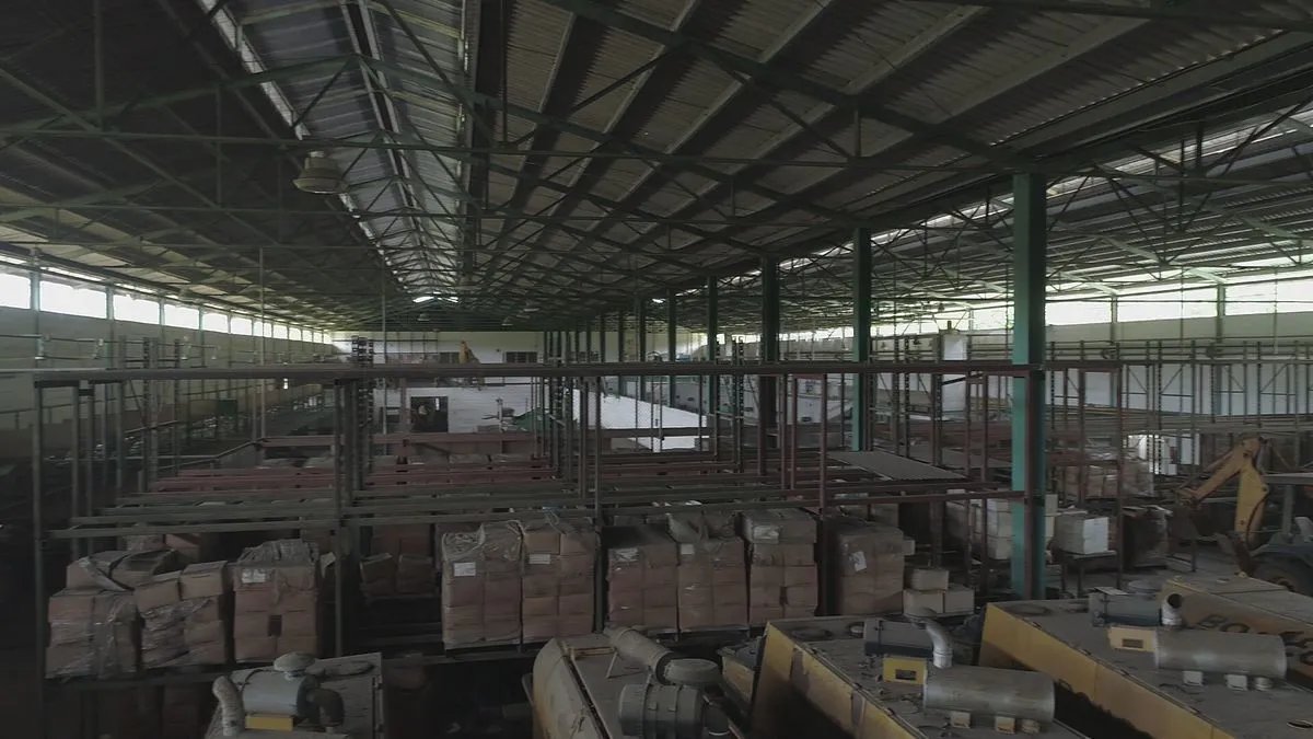 Warehouse for sale in Colon
