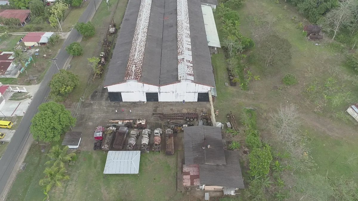 Warehouse for sale in Colon