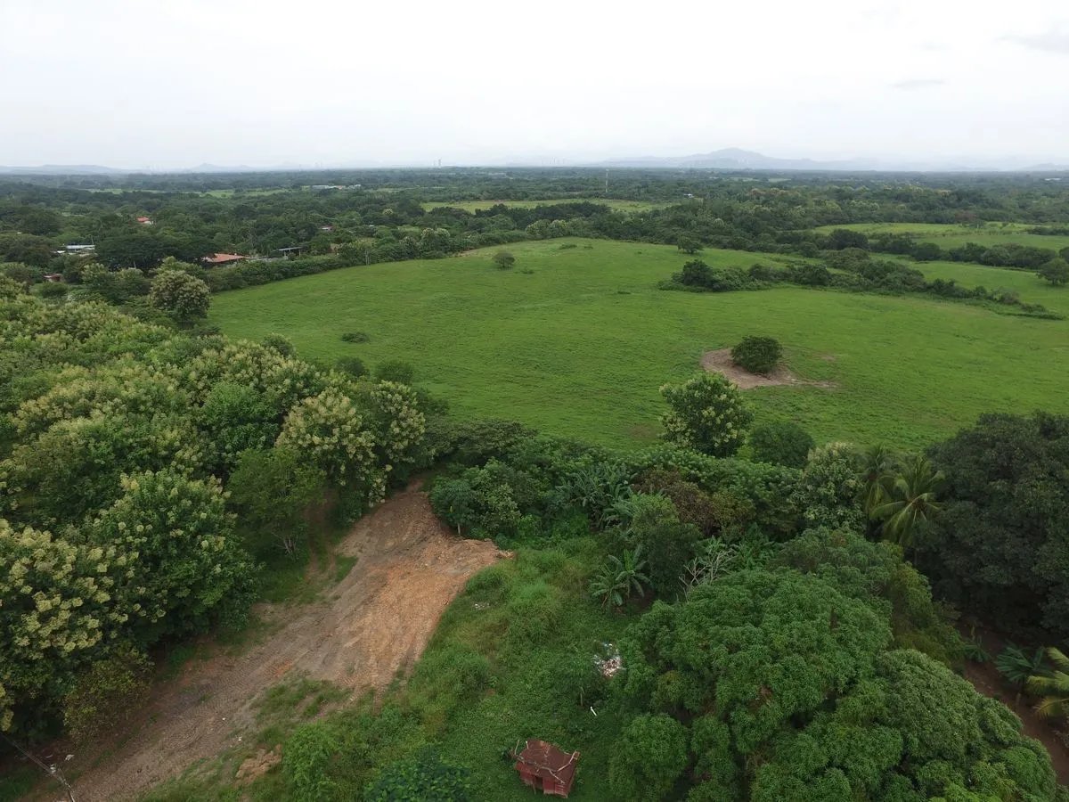 Building Lot for sale in Anton