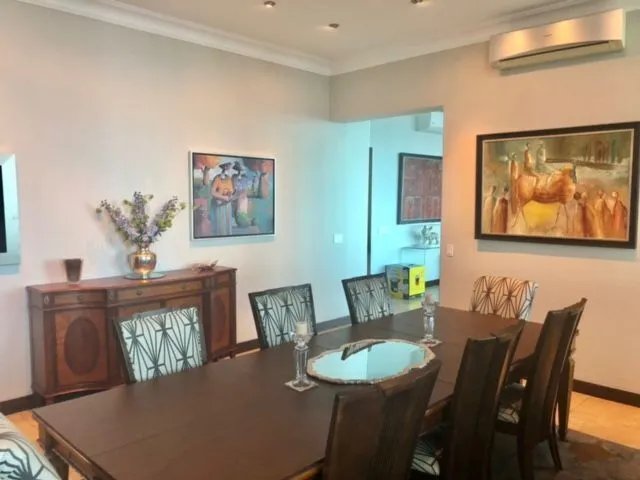 Apartamento à Venda em Costa Del Este